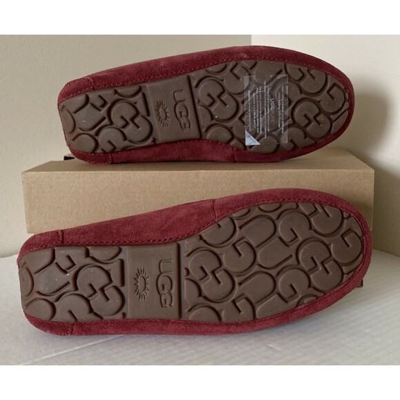 New UGG Ansley Charm Gem Women Fashion Moccasin Slippers Size 5 Kiss - Picture 7 of 8